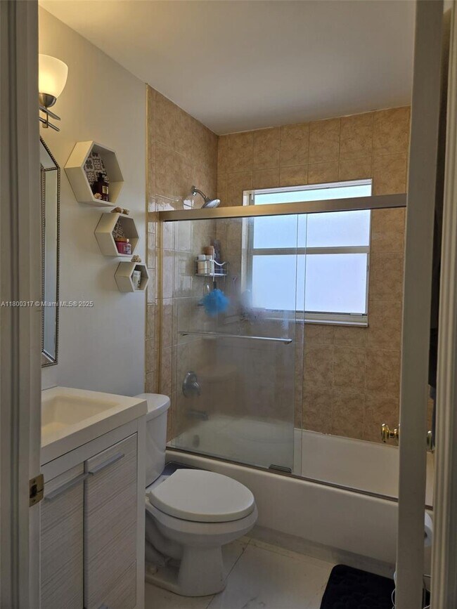 Building Photo - 14205 SW 149th Ave