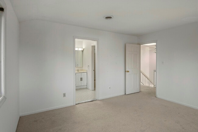 Building Photo - 770 Trenton Ave