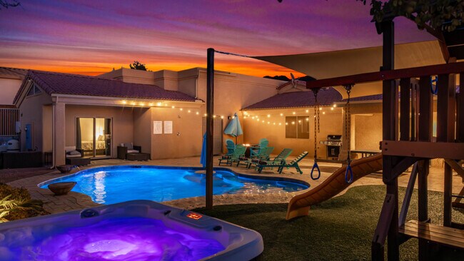 Building Photo - 820 Avalon Ave