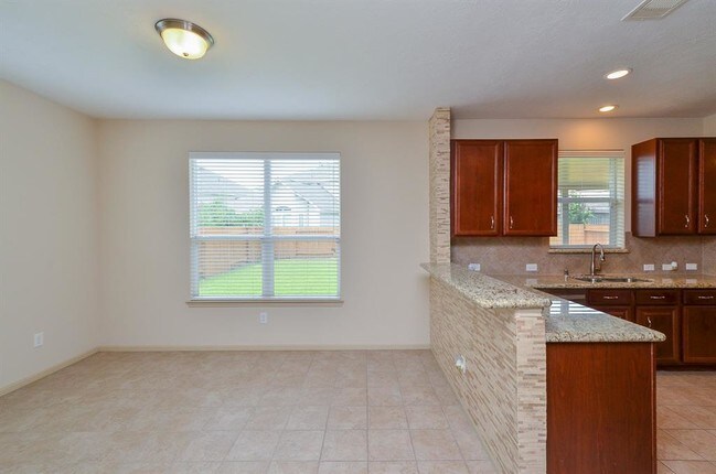 Building Photo - 25135 Ginger Ranch Dr