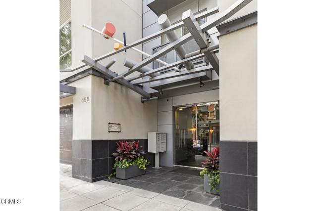 Building Photo - 159 W Green St