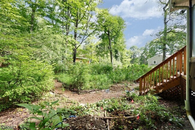 Building Photo - 6 Catherine Ct