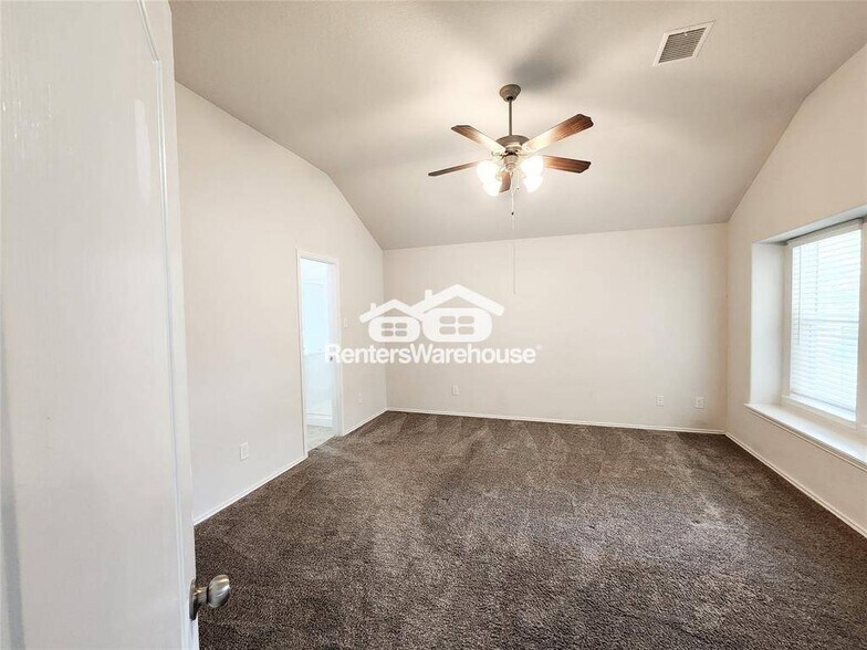 Building Photo - 5131 Spring Terrace Ln