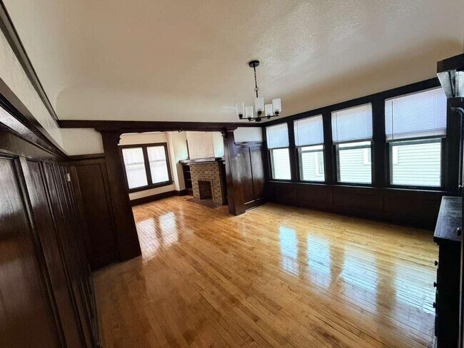 Building Photo - 2213 N 57th St