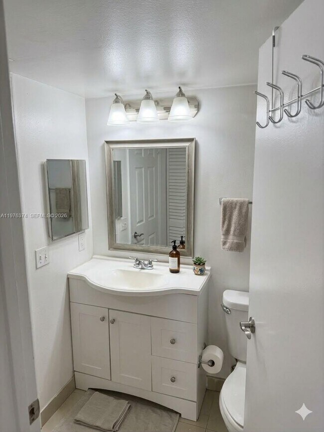 Building Photo - 15780 SW 106th Terrace