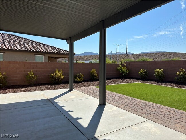 Building Photo - 2900 Aragon Ter Wy