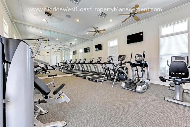 Building Photo - GORGEOUS DEL TIERRA HOME WITH FENCED YARD! 3 BED/2 BATH AMAZING KITCHEN! MAY MOVE IN !