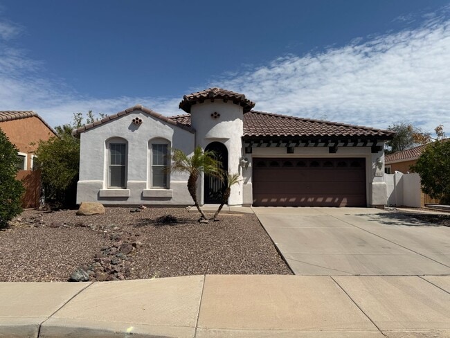 Building Photo - Lovely Chandler 4 Bedroom!