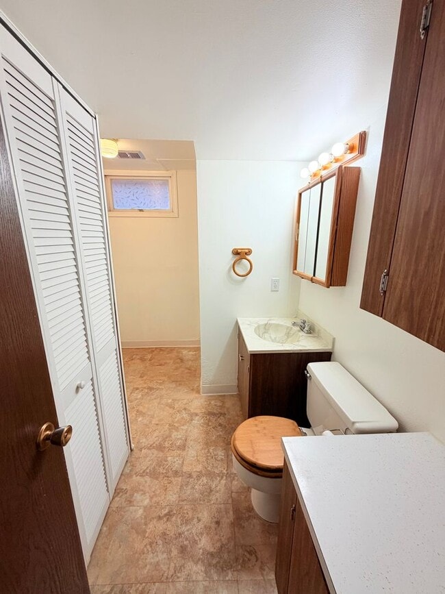 Building Photo - Side by side Duplex