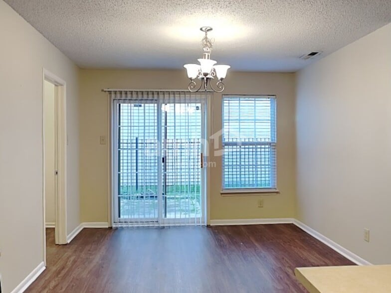 Building Photo - 12859 Old Glory Dr