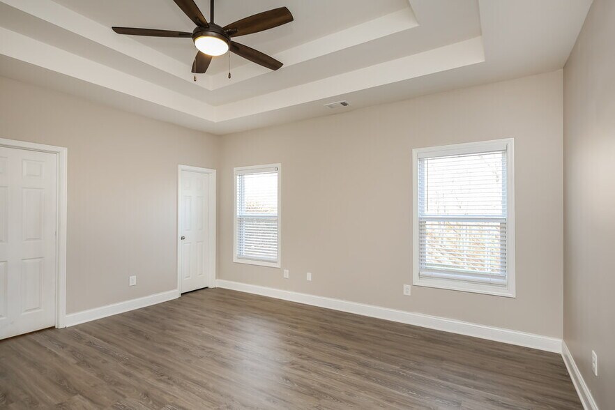 Building Photo - 80 Emmette Dr