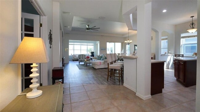 Building Photo - 443 Noble Faire Dr