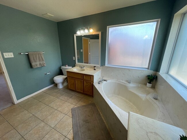 Building Photo - 3906 Fabianna Dr