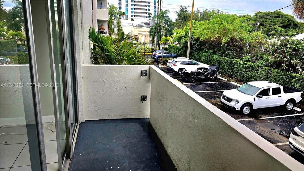 Building Photo - 2150 SW 16th Ave