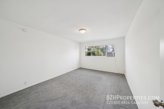 Building Photo - 105 S Orlando Ave