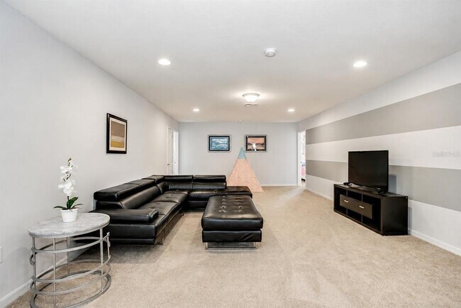 Building Photo - 8861 Corcovado Dr