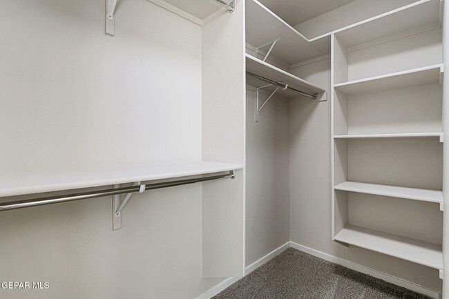 Building Photo - 841 Paseo Drusy Pl