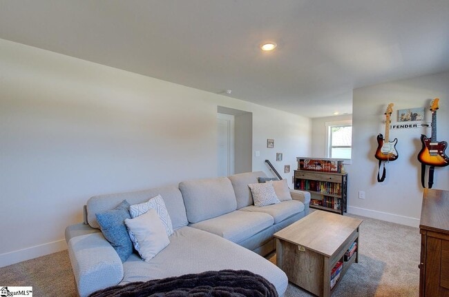 Building Photo - 542 Silverado Ave