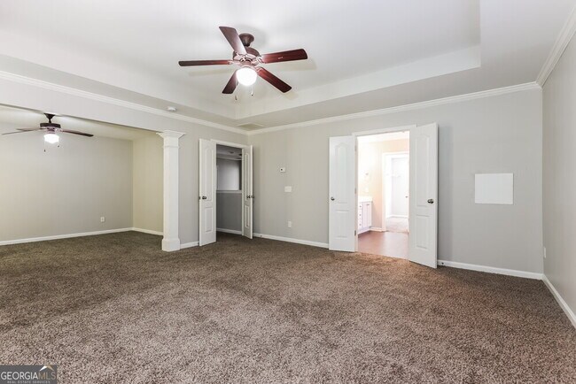 Building Photo - 2420 McIntosh Dr