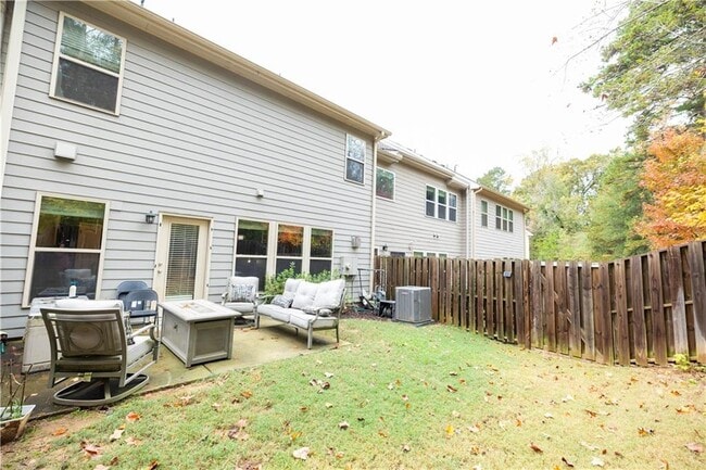 Building Photo - 7245 Heritage Oak Ct