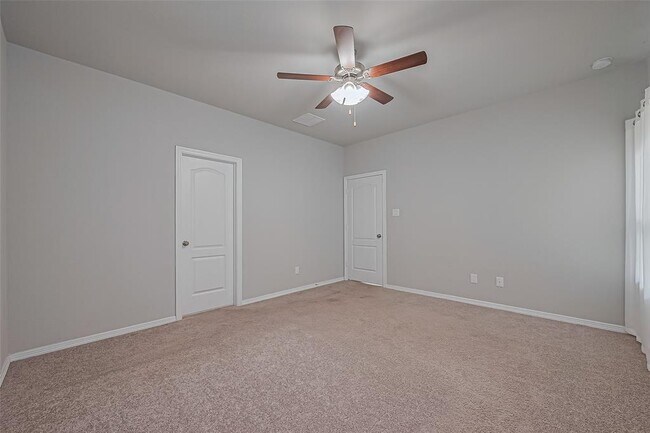 Building Photo - 24742 Russet Bluff Trl