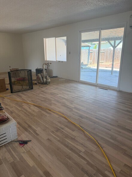 Building Photo - 1801 Siskiyou Blvd