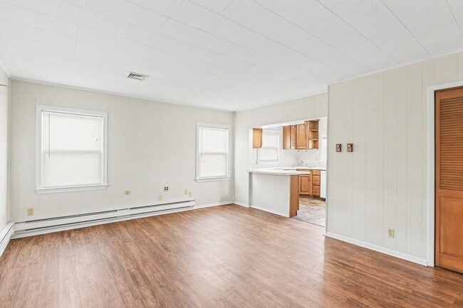 Building Photo - Two bedroom, one bathroom house in Susquehanna Twp.