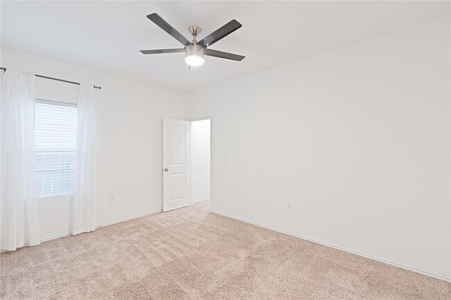 Building Photo - 2308 Nightview Dr