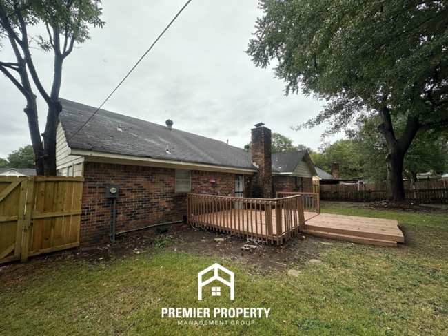 Building Photo - 6343 Limewood Ave
