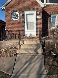 Building Photo - 2734 Forest # Upper Ave