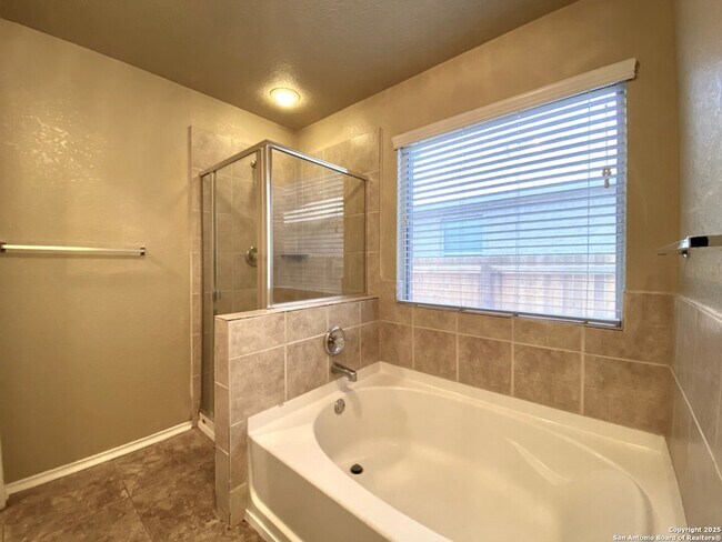 Building Photo - 12647 Point Summit