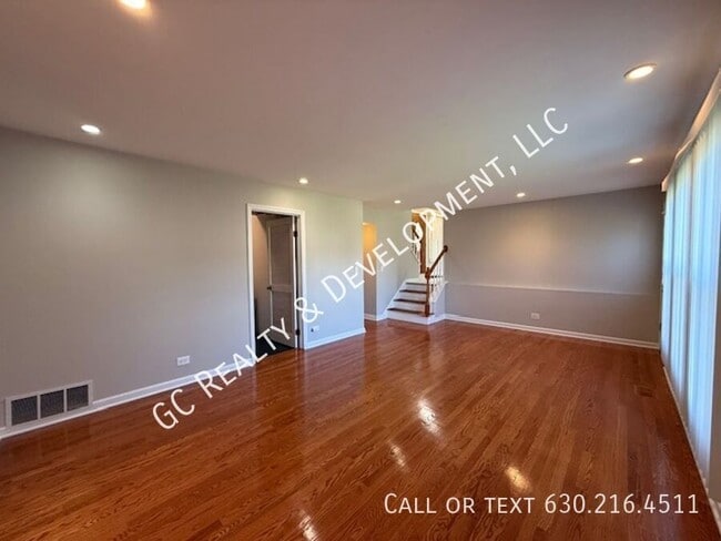 Building Photo - 344 Boulder Dr