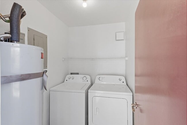 Building Photo - 9325 W Desert Inn Rd