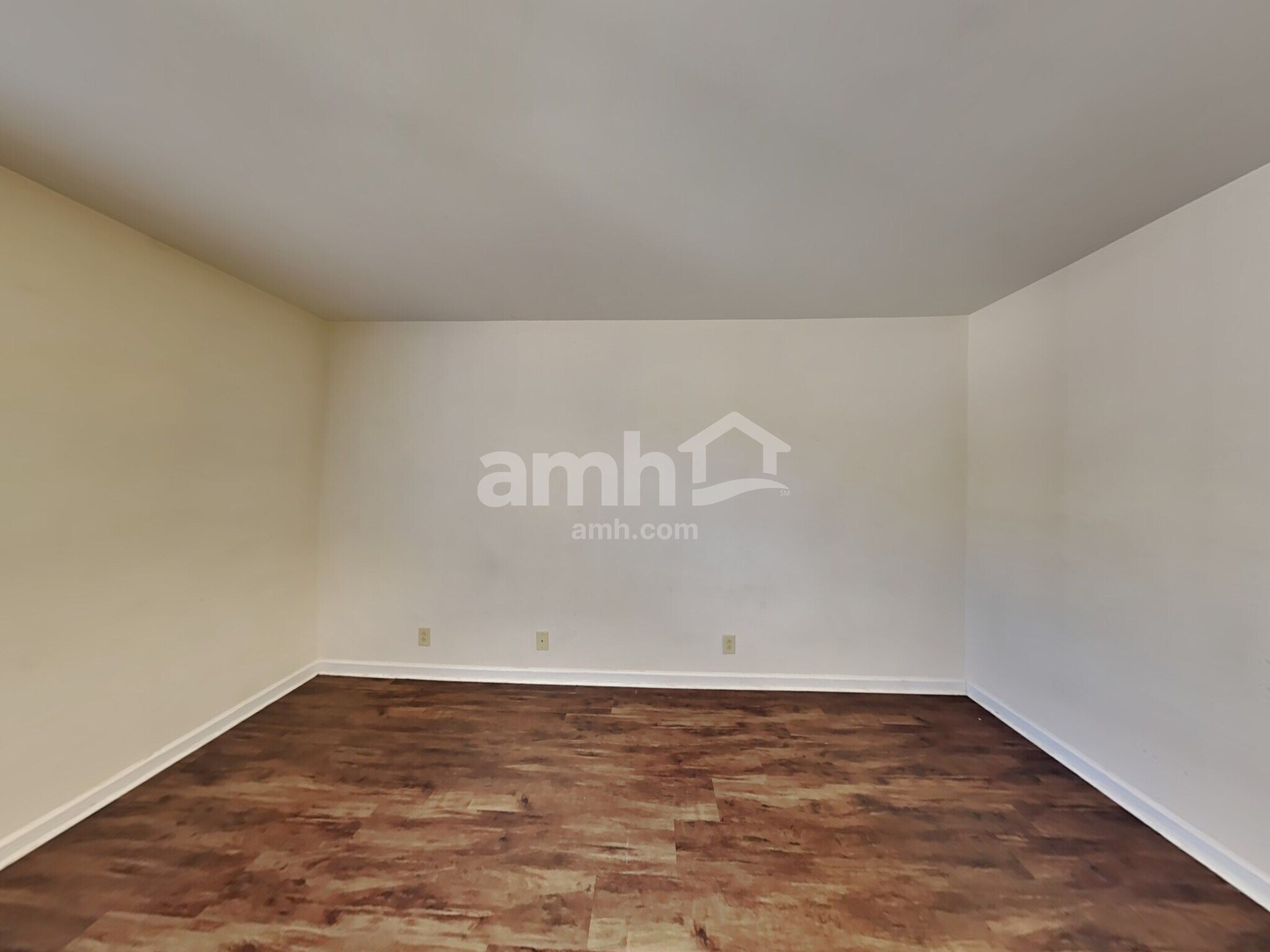 Building Photo - 6337 Willow Oak Dr