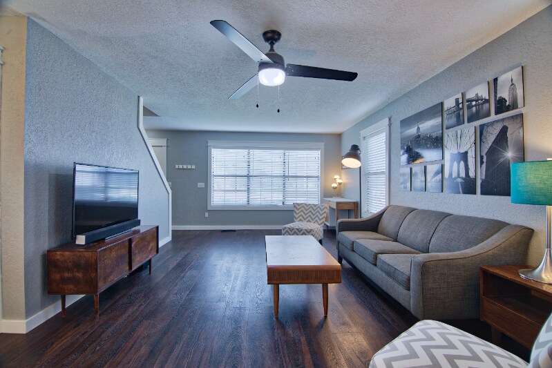 Building Photo - 2924 Canyon Oaks Ct