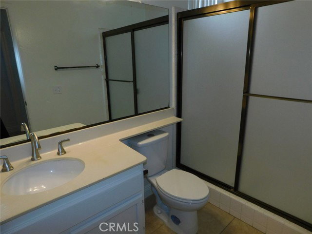 Building Photo - 9 Corriente