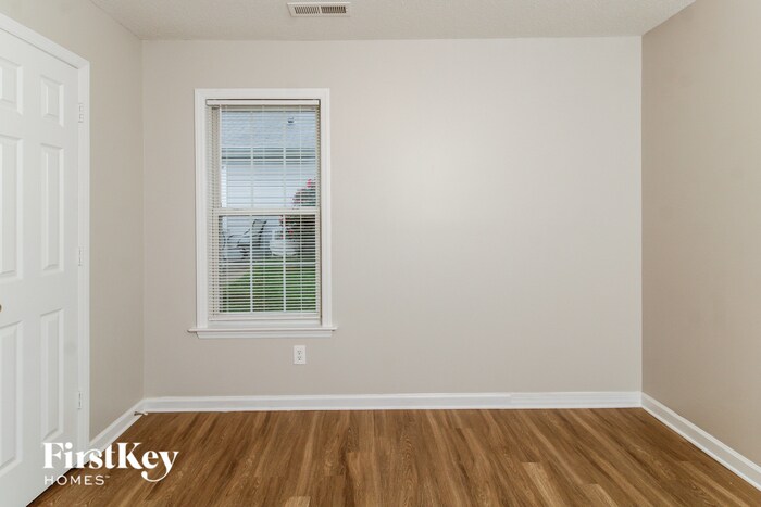 Building Photo - 129 Bridlewood Ave