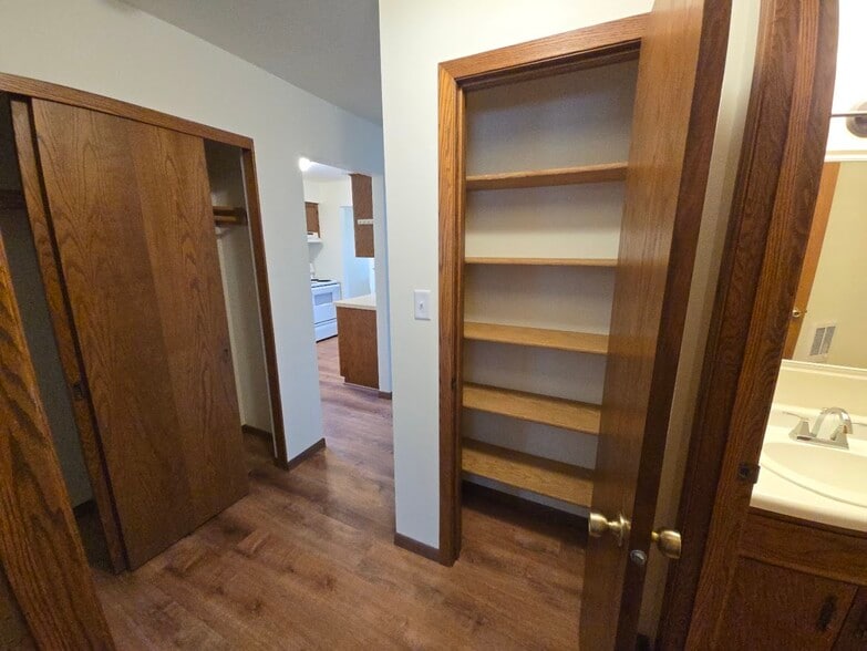 2nd bedrm vw into hall to kitchen, livingrm - 141 Maple Ave S