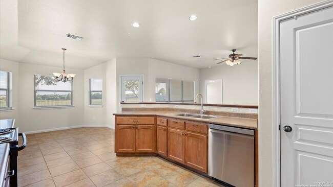 Building Photo - 1123 Blazewood Dr