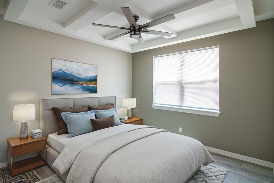 Building Photo - 5315 N Crown Point