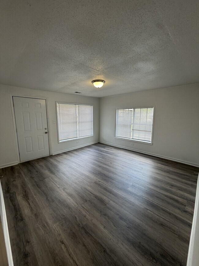 Building Photo - 5317 Watson Ave