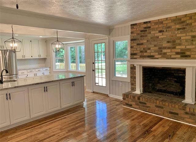 Building Photo - 2039 Wildridge Dr