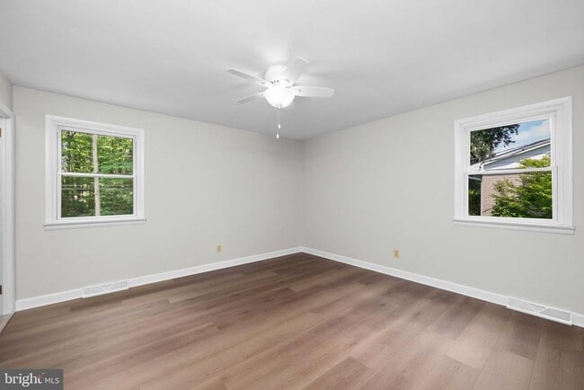 Building Photo - 3335 S Rockfield Dr