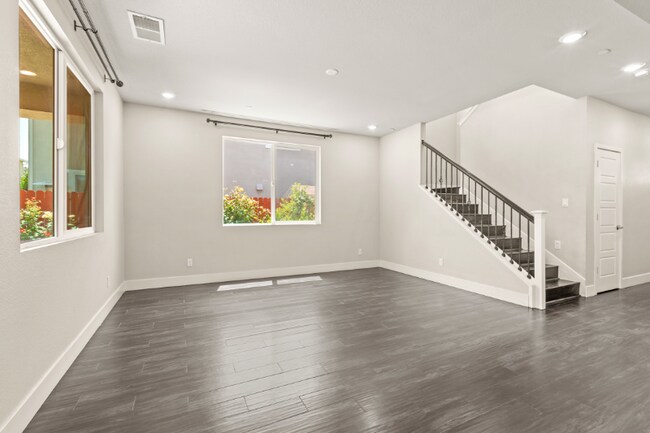 Building Photo - 4560 White Sage St