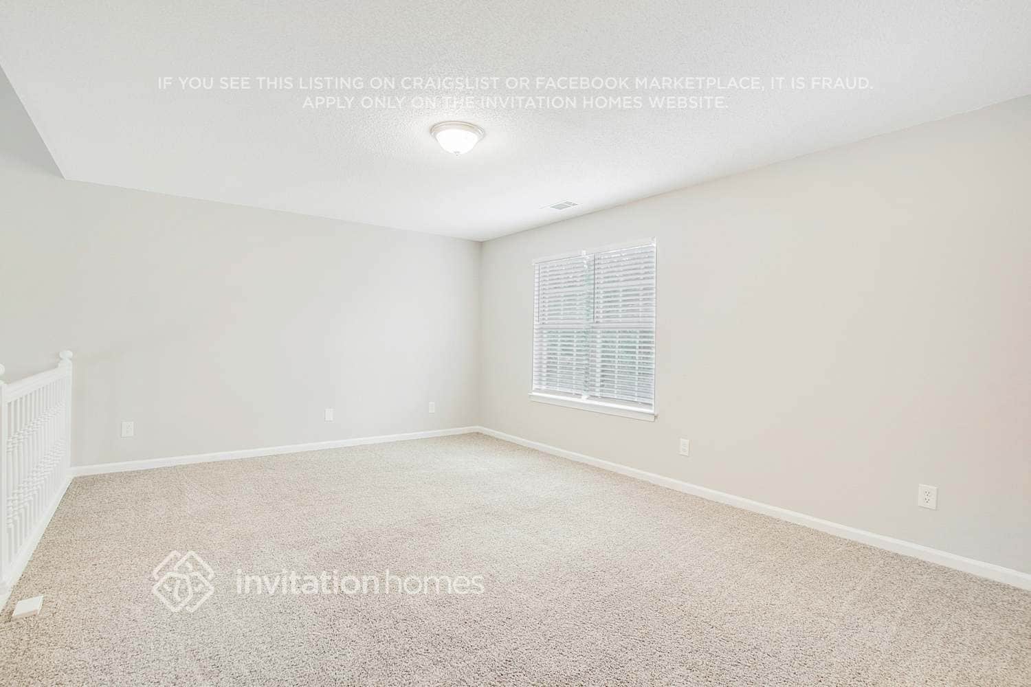 Building Photo - 5002 Rose Ct SE