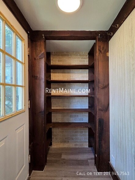 Building Photo - 16 Kendall St