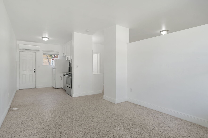 Building Photo - 150 NW 78th St