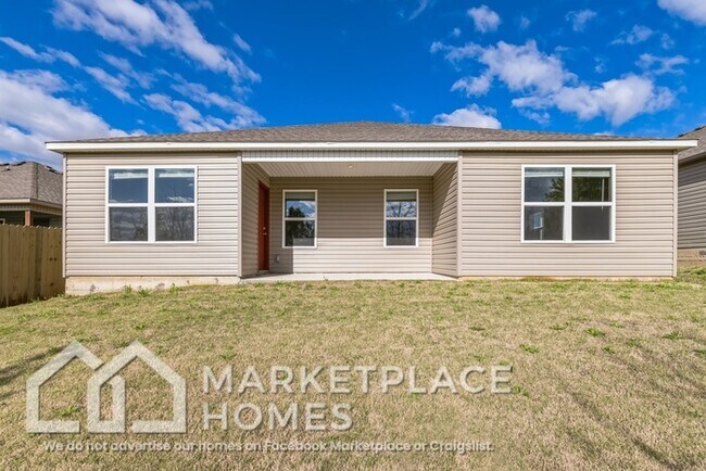 Building Photo - 884 S Brambling Ln