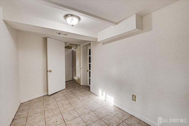 Building Photo - 98 Trieste St