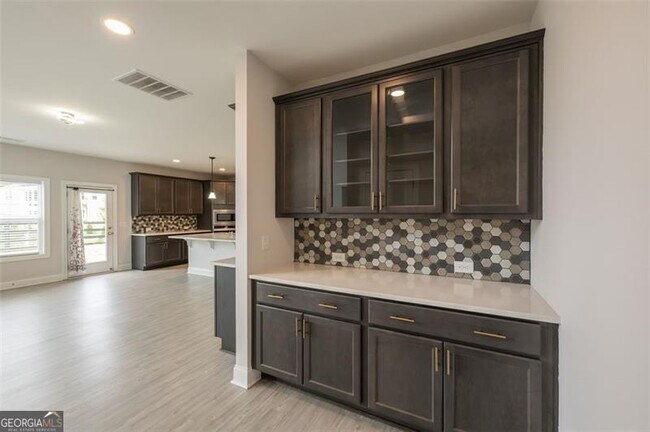 Building Photo - 508 Blackberry Ln